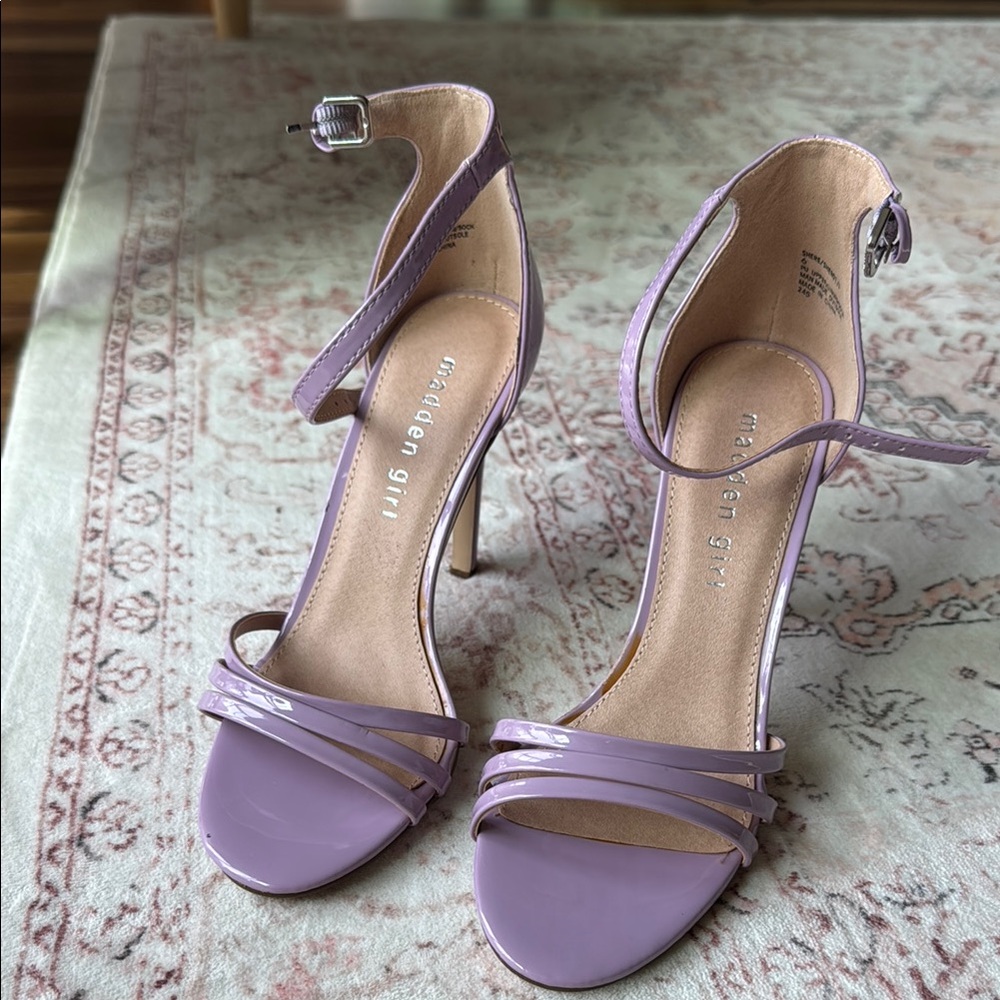 Lilac/Lavender Strappy High Heels